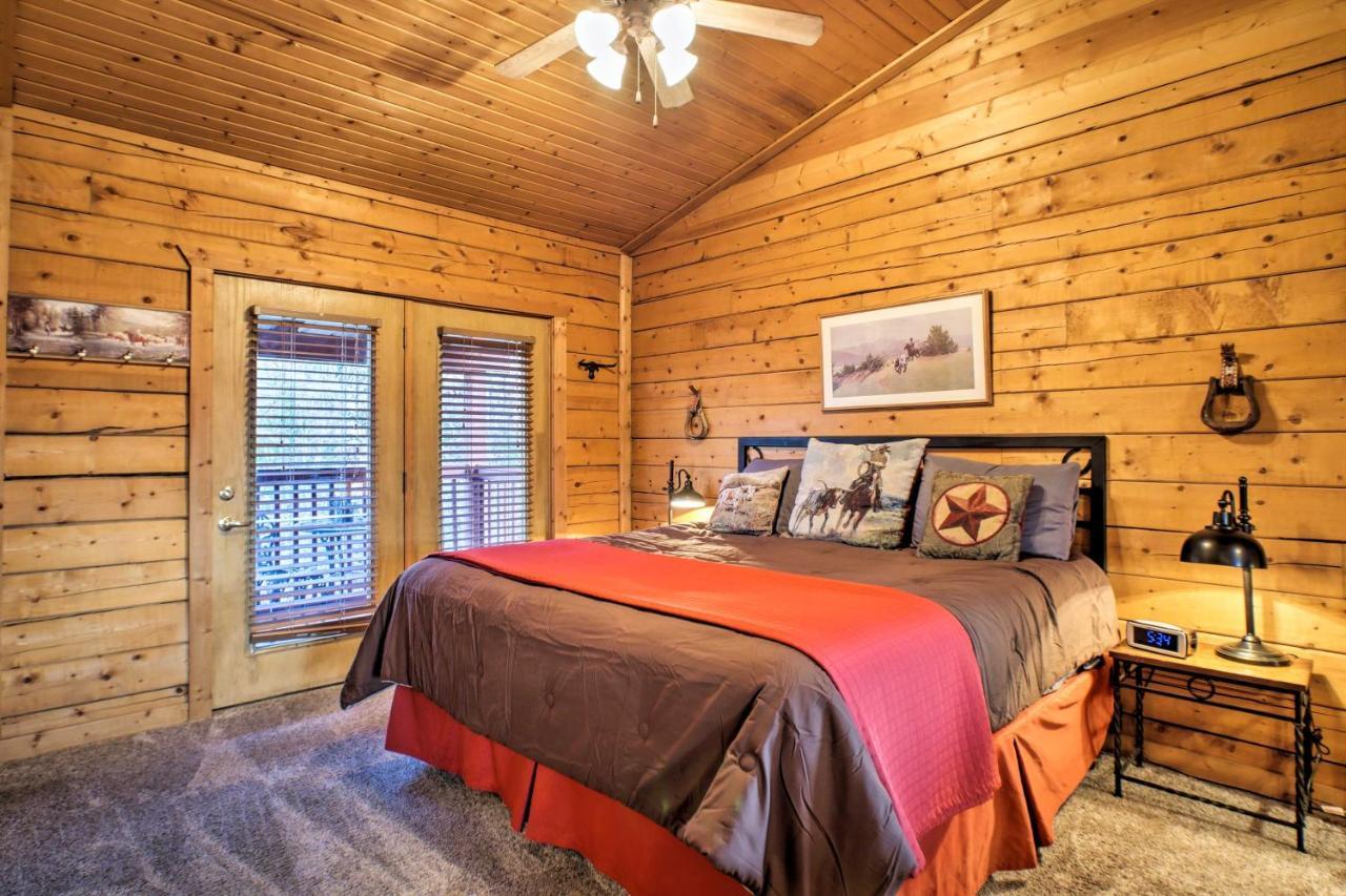 Cabin-Style Studio Right Off The Branson Strip! Διαμέρισμα Εξωτερικό φωτογραφία